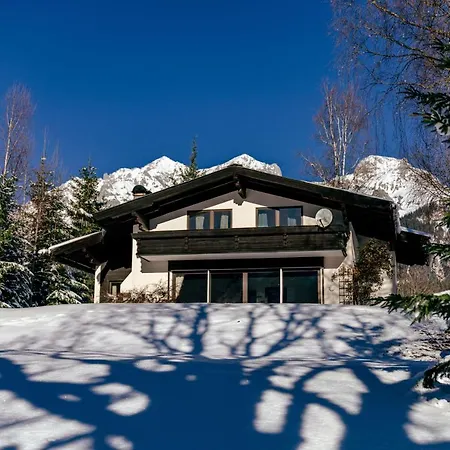 Holiday home Landhaus Blaubeerhugel *